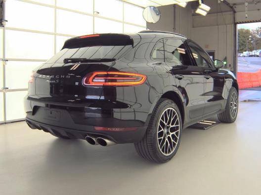 Used 2018 Porsche Macan S w/ Premium Package Plus AWD/4WD image 4