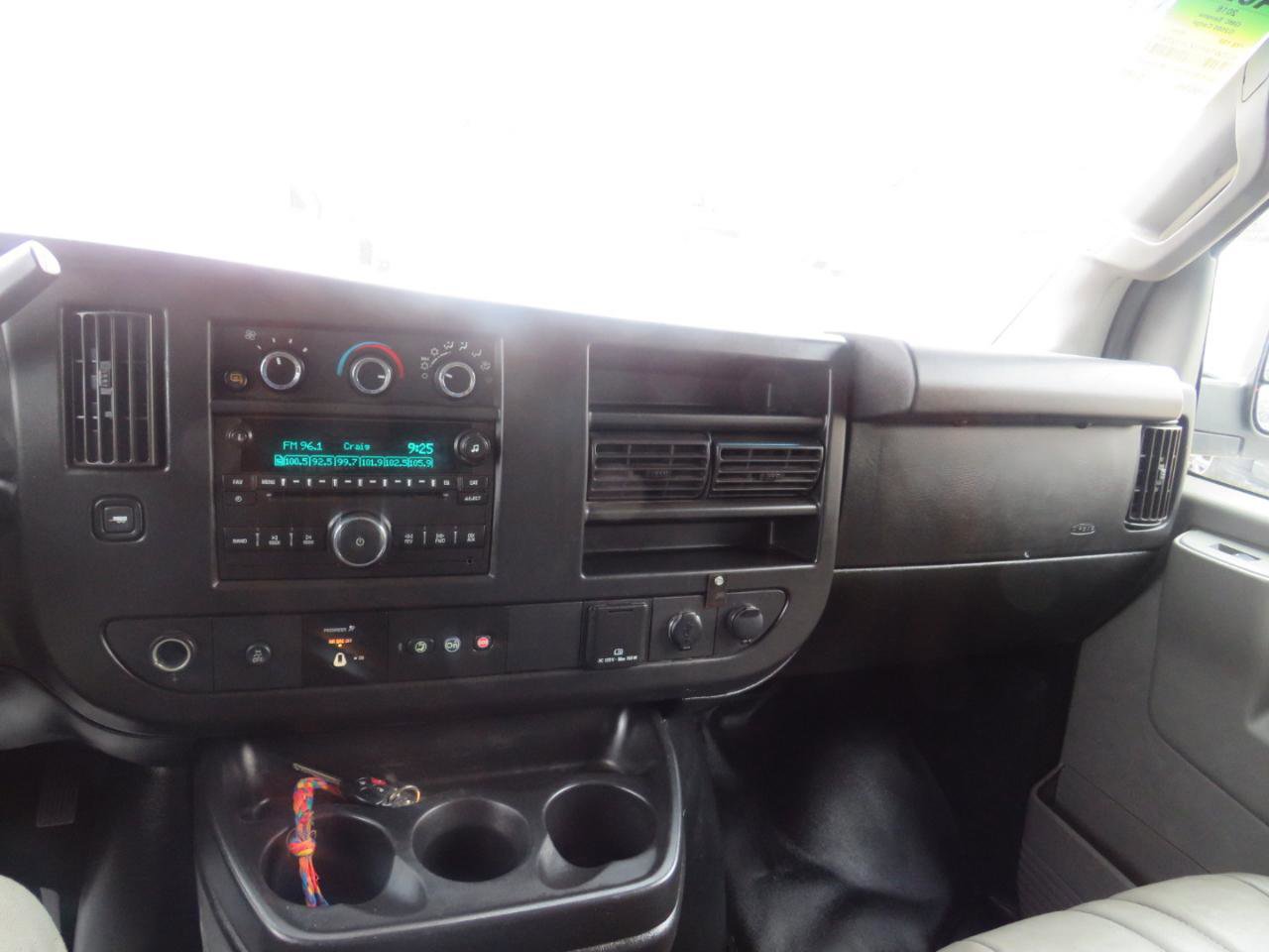 Used 2018 GMC Savana 2500 G2500 Cargo w/ Driver Convenience Package image 14