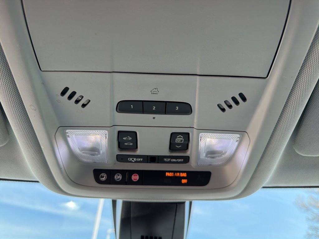 Used 2019 Chevrolet Blazer LT w/ Sun and Wheels Package image 34