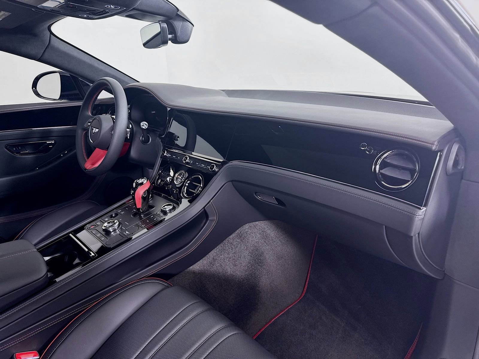 Used 2025 Bentley Continental GT image 27