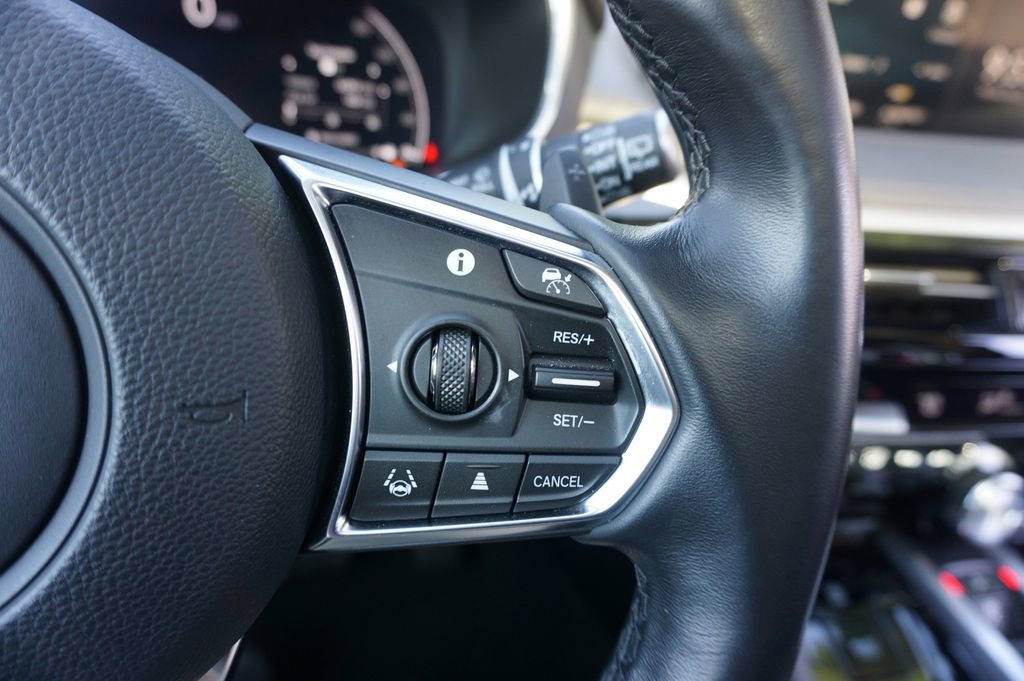 Used 2023 Acura MDX SH-AWD image 9