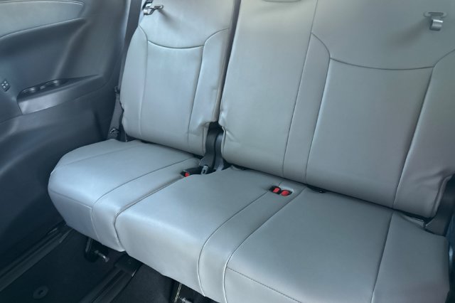 New 2026 Toyota Sienna XLE AWD/4WD image 17