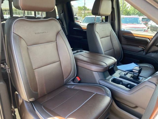 Used 2023 GMC Sierra 1500 Denali w/ Denali Reserve Package AWD/4WD image 9