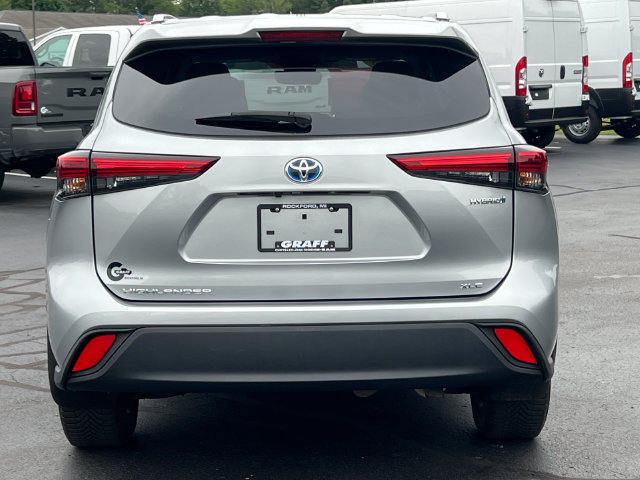 Used 2023 Toyota Highlander XLE AWD/4WD image 45