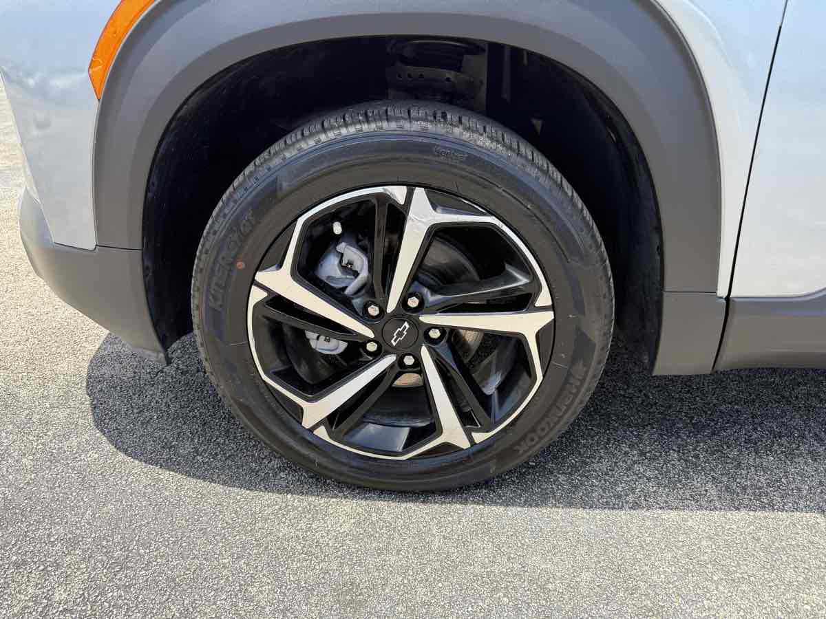Used 2023 Chevrolet TrailBlazer RS image 25