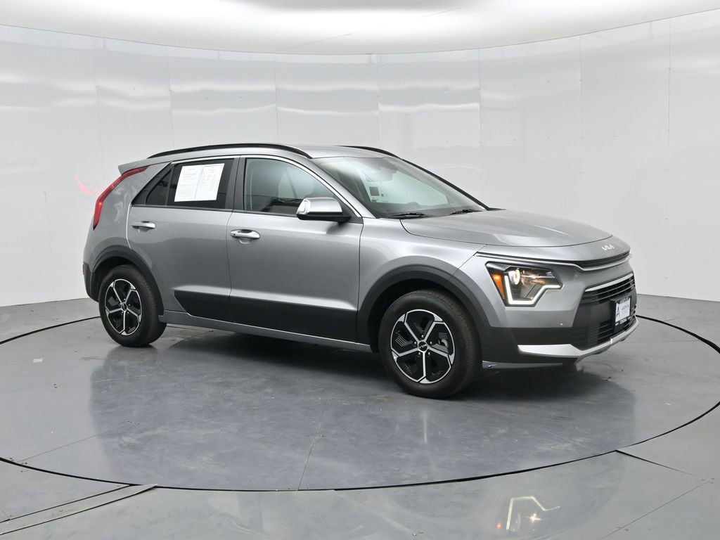 Used 2024 Kia Niro EX FWD image 25
