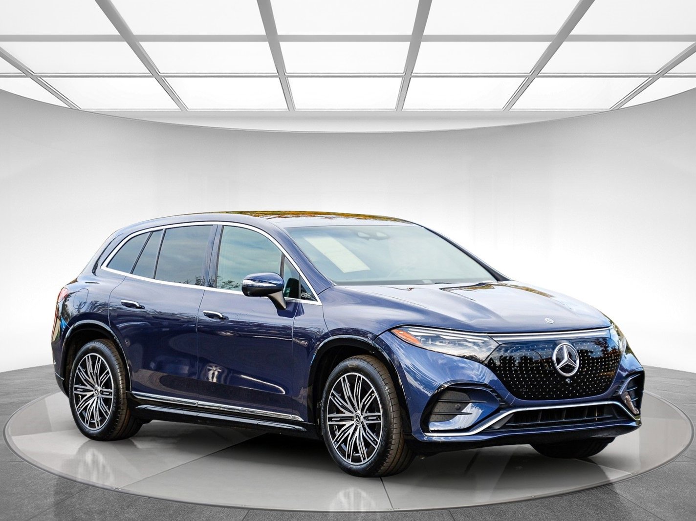 Certified 2023 Mercedes-Benz EQS 580 4MATIC SUV image 5