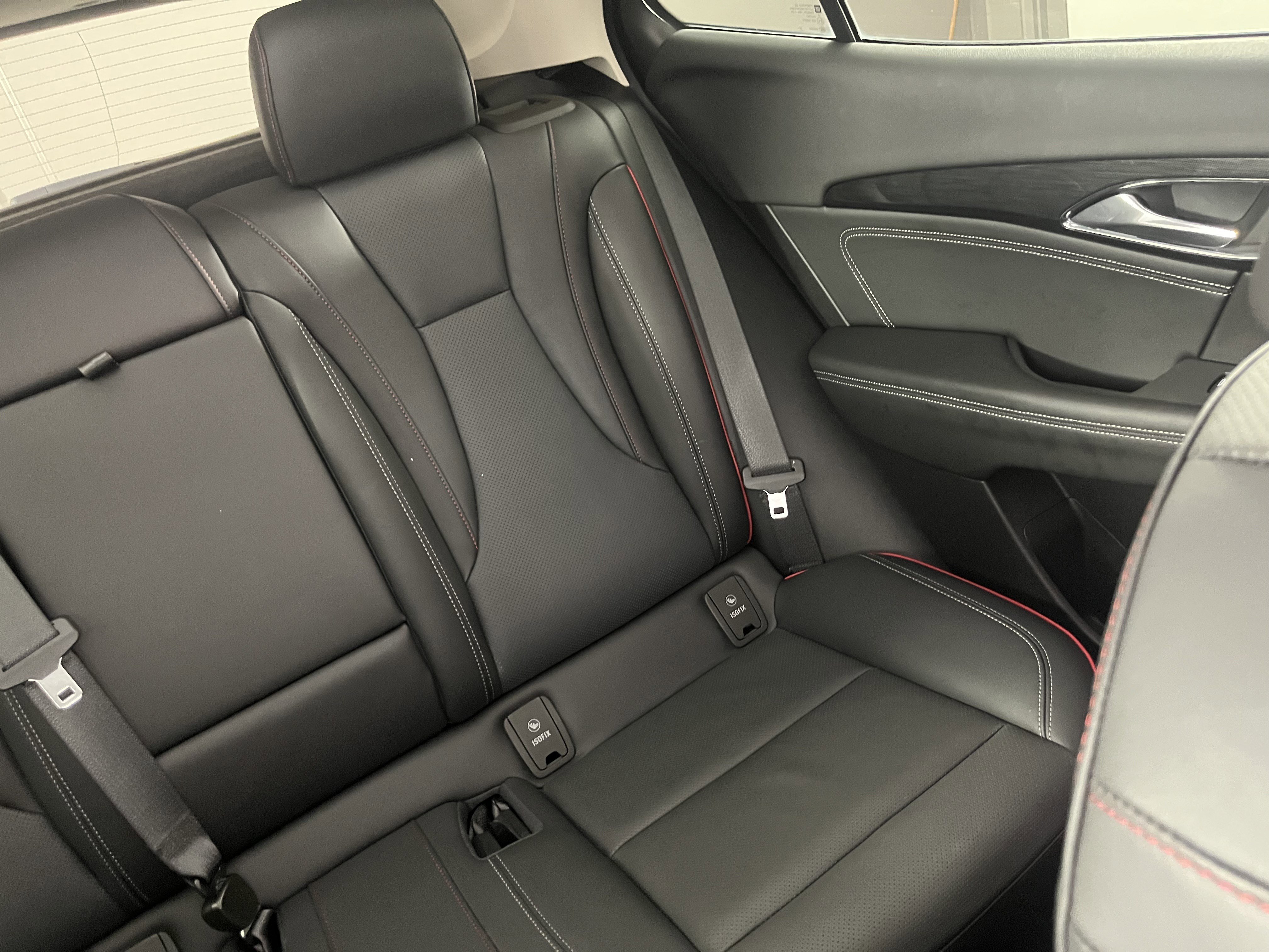 Used 2023 Buick Envision Essence w/ Sport Touring Package image 24