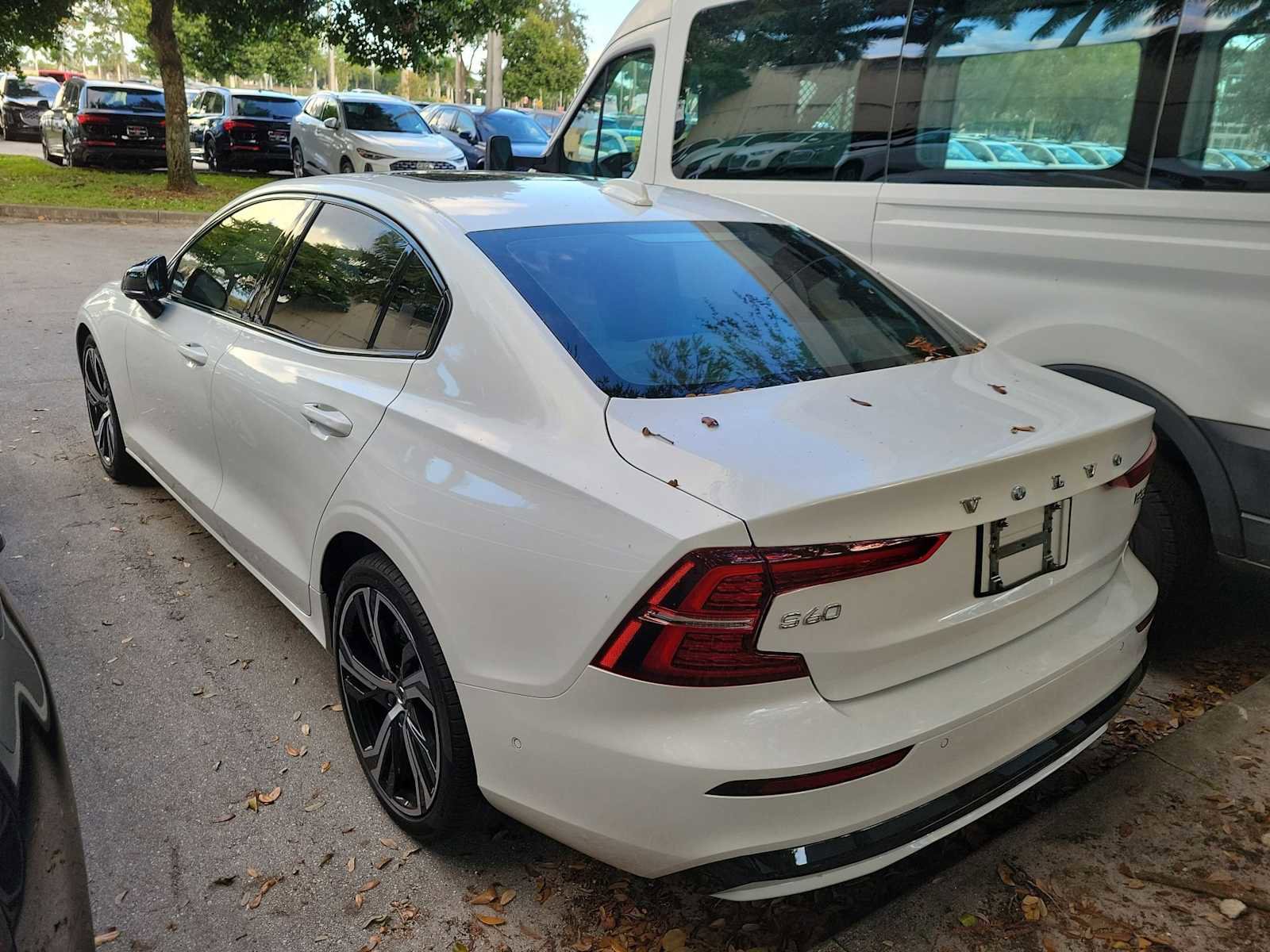 Used 2023 Volvo S60 B5 Ultimate image 15