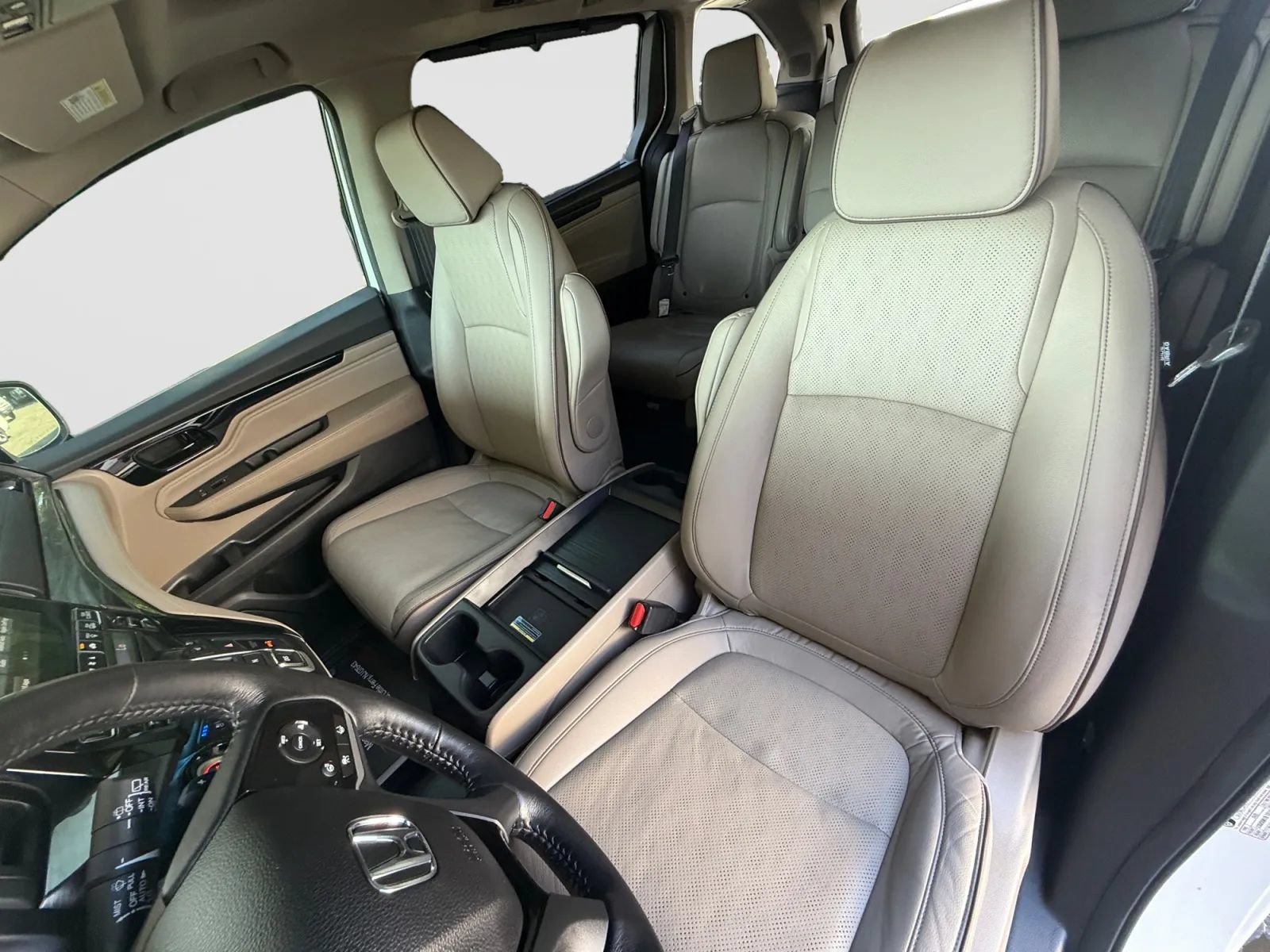 Used 2021 Honda Odyssey Elite image 13