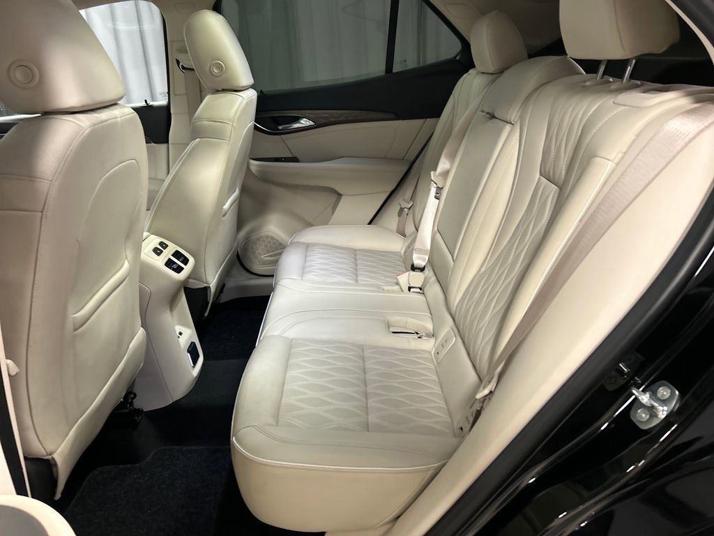 Used 2022 Buick Envision Avenir w/ Technology Package II image 24