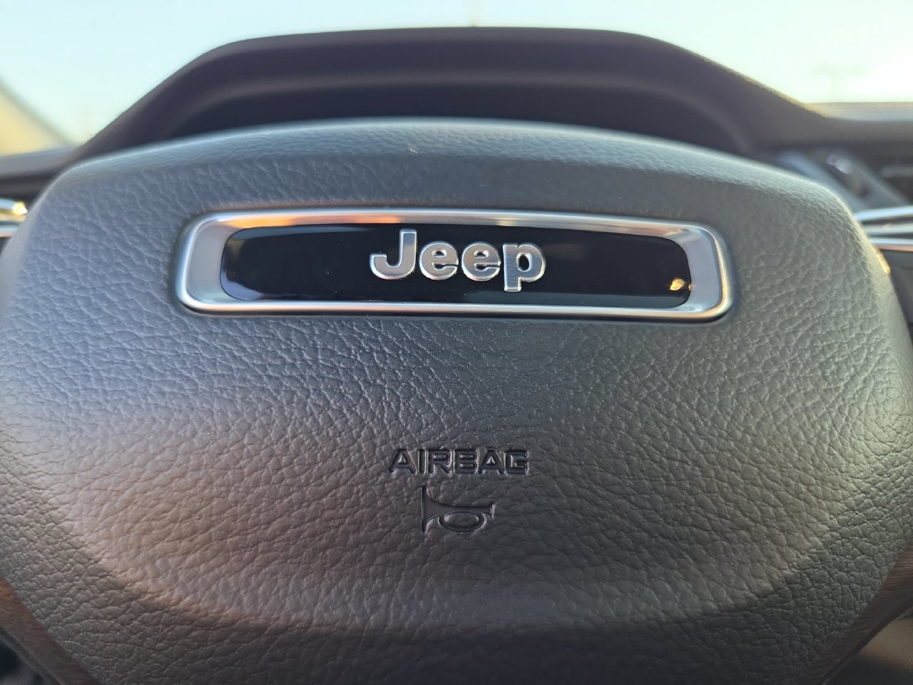 New 2027 Jeep Grand Cherokee Limited AWD/4WD image 7