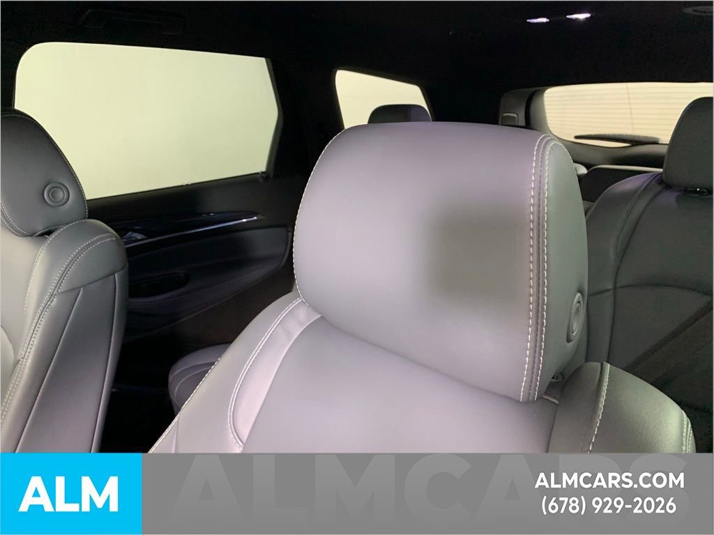 Used 2024 Buick Enclave Premium image 20