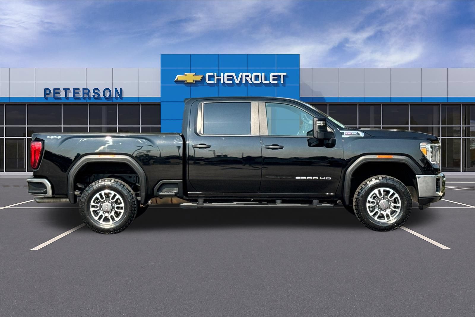 Certified 2022 GMC Sierra 3500 Pro w/ Convenience Package AWD/4WD image 3