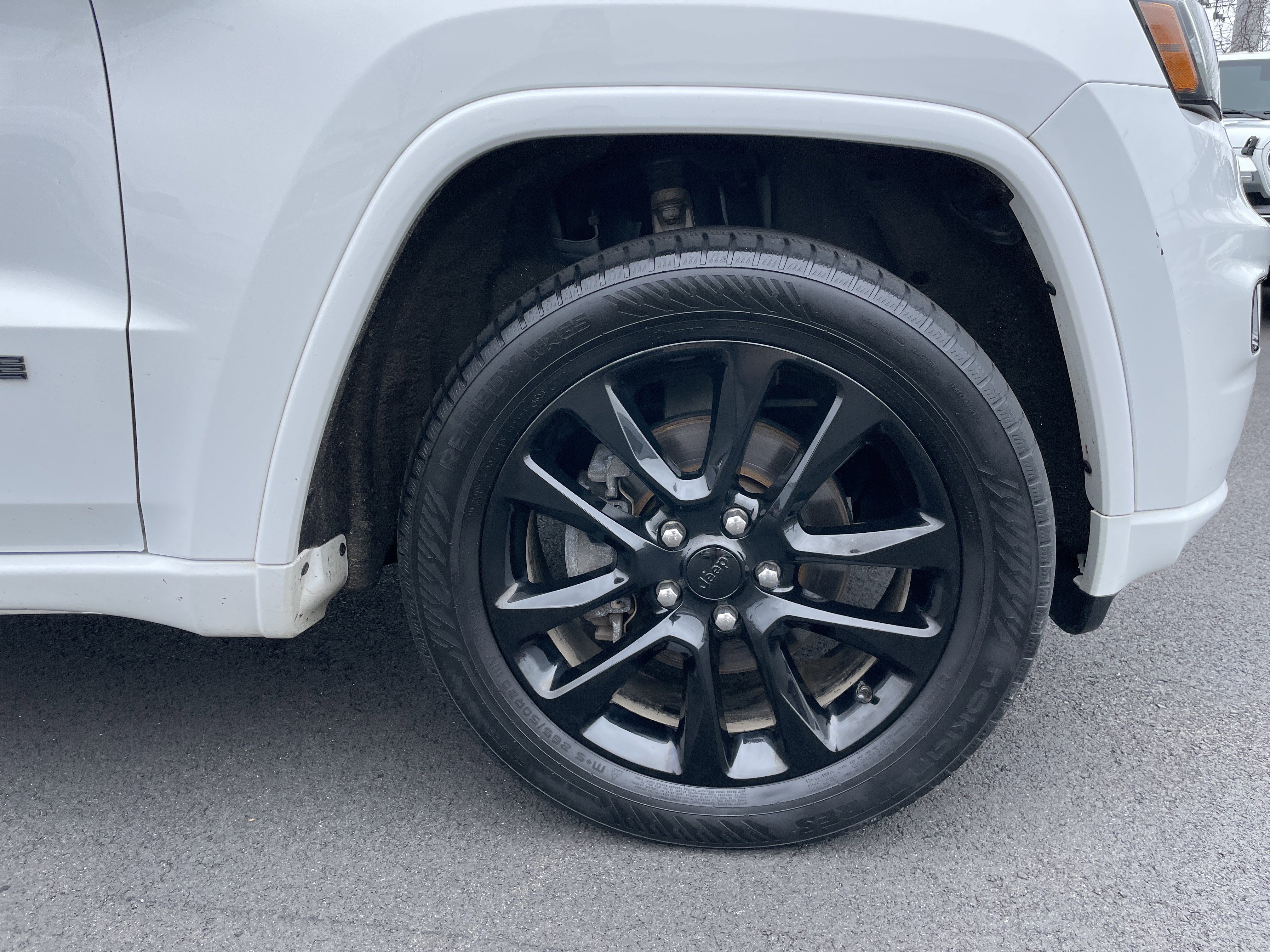 Used 2020 Jeep Grand Cherokee Altitude image 7