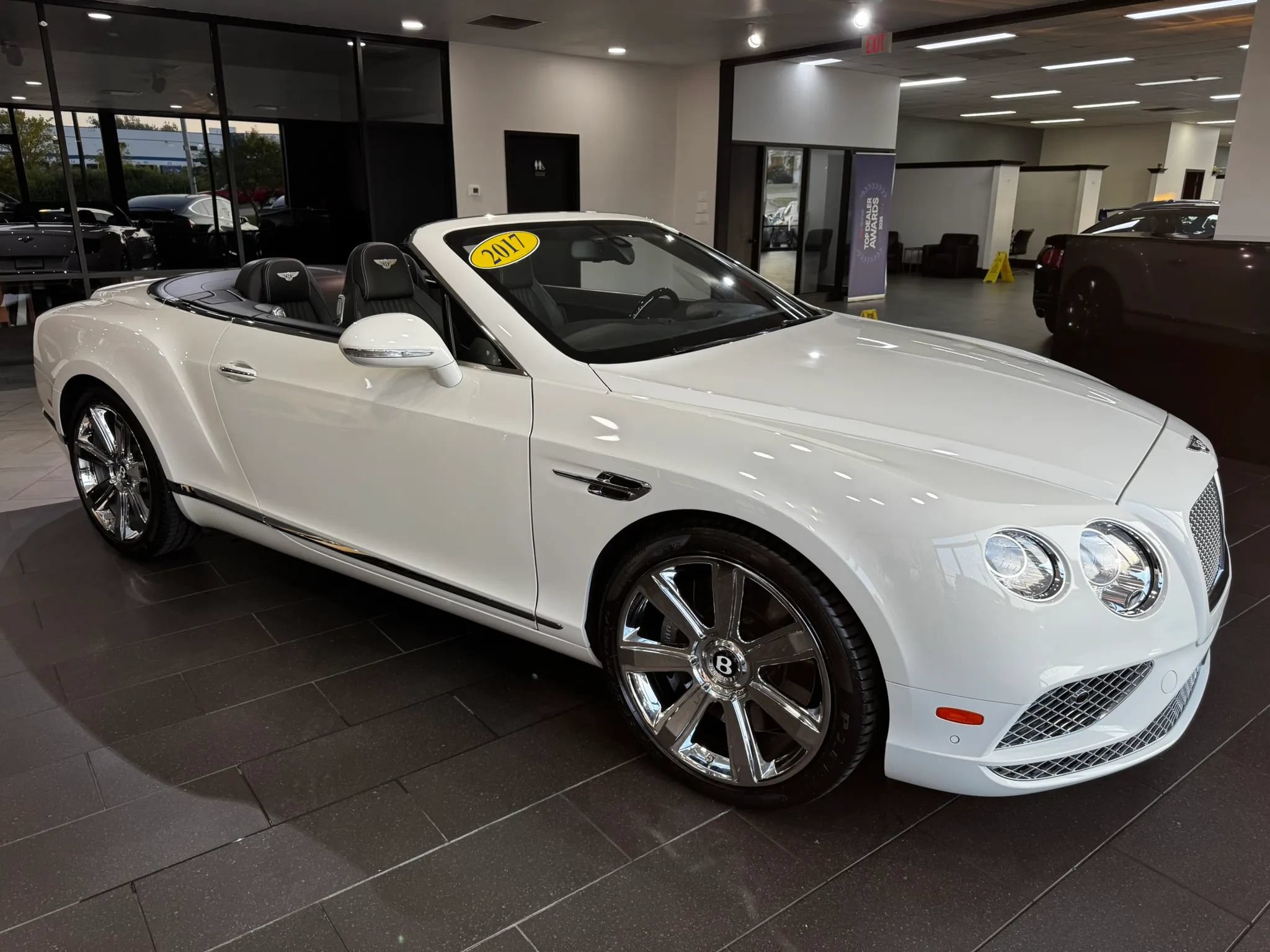 Used 2017 Bentley Continental GT AWD/4WD image 7