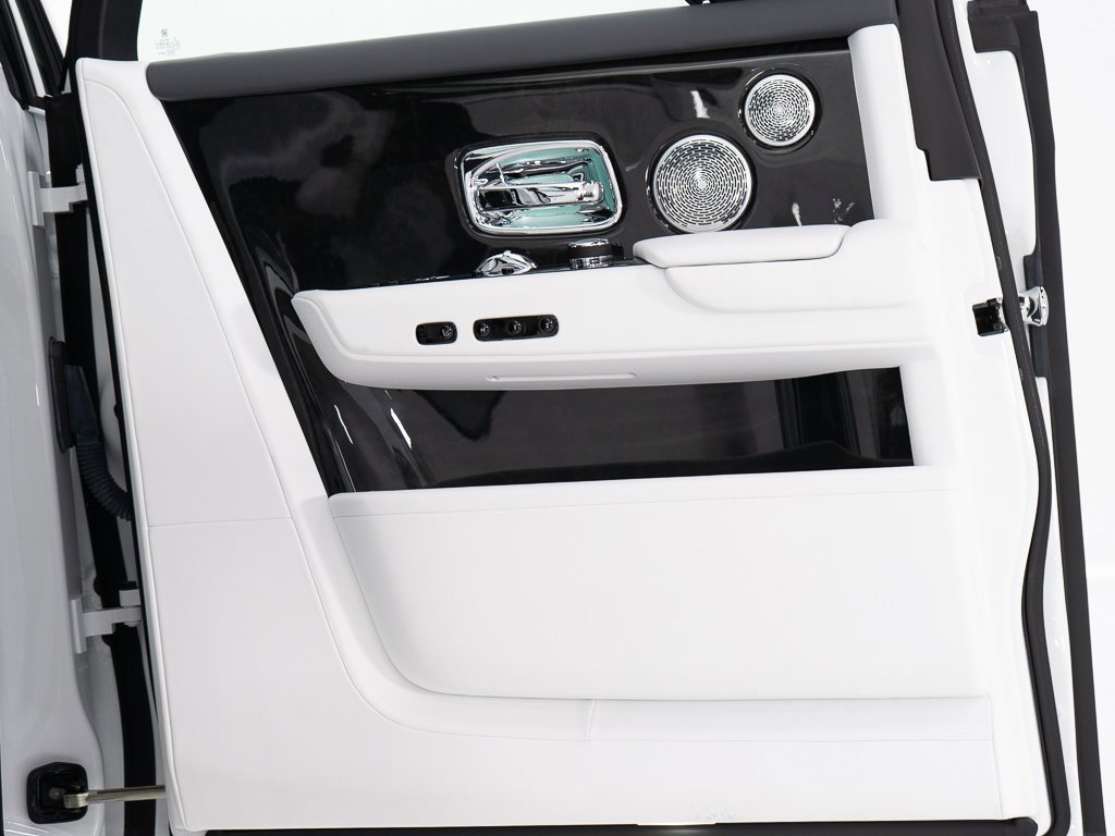 Certified 2023 Rolls-Royce Phantom Sedan image 23