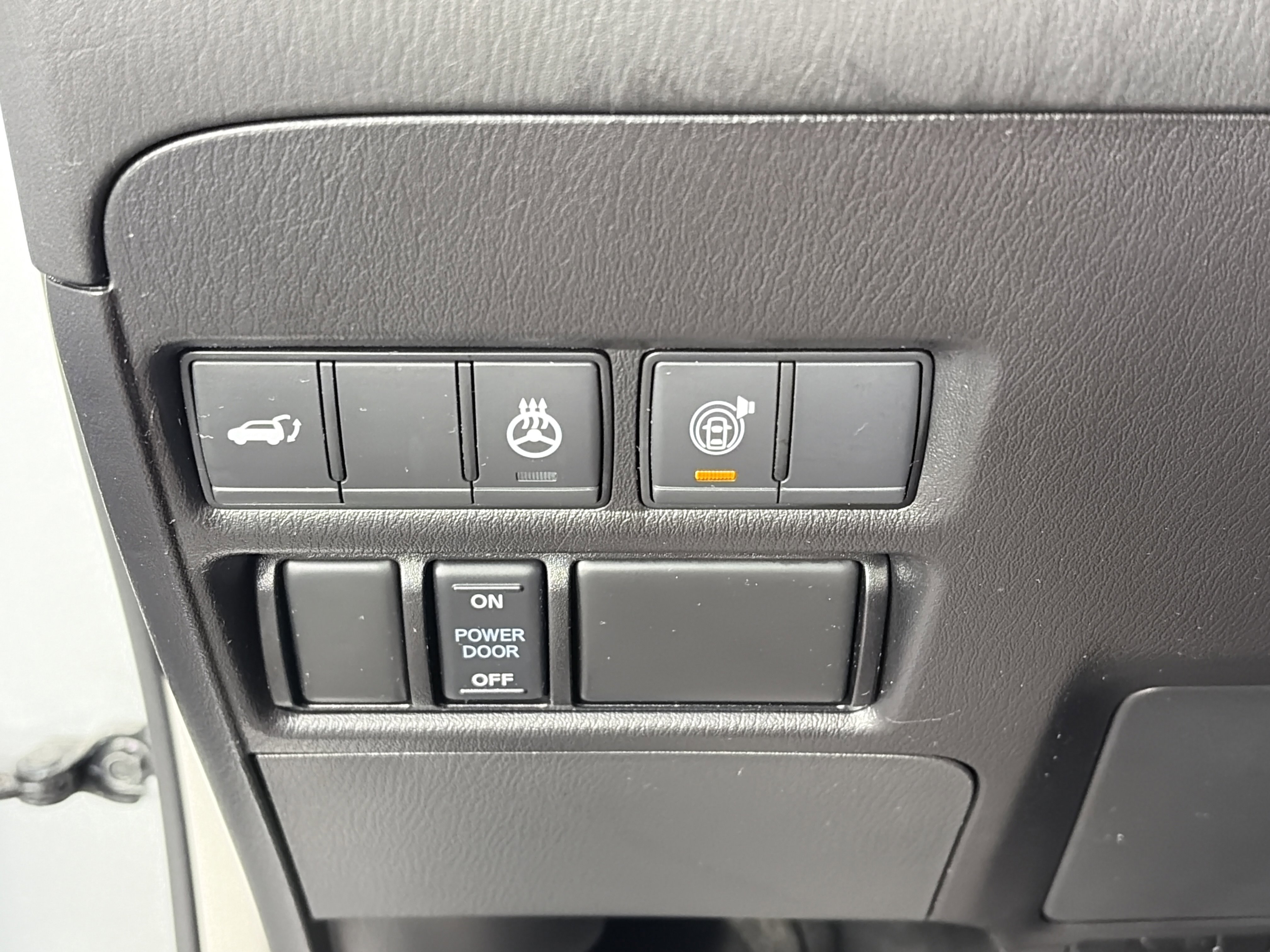 Certified 2023 Nissan Armada SL w/ Captain's Chairs Package image 32