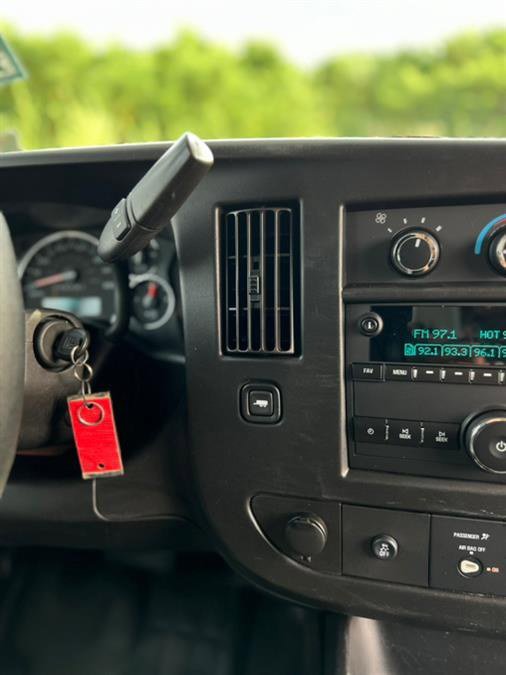 Used 2019 GMC Savana 2500 w/ Driver Convenience Package image 20