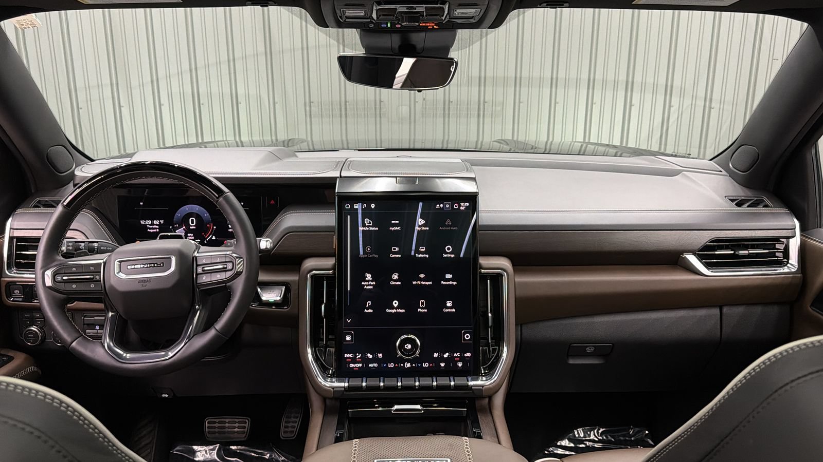 Used 2026 GMC Yukon Denali Ultimate AWD/4WD image 34
