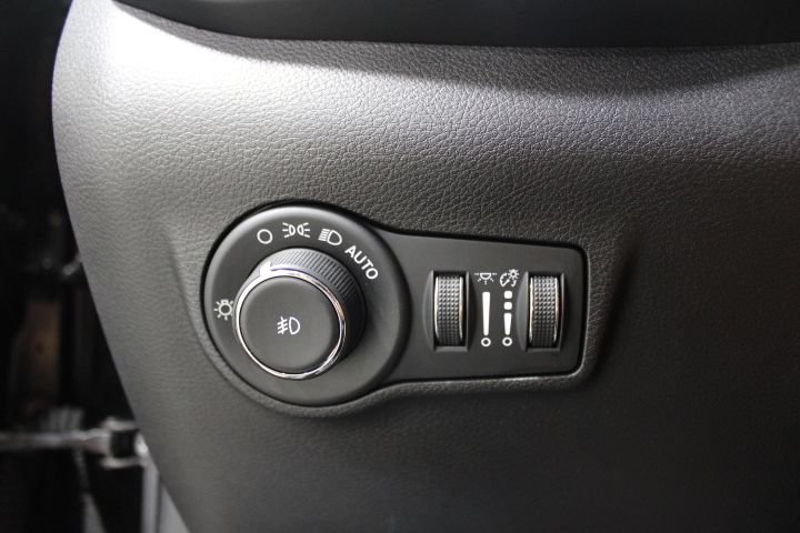Used 2024 Jeep Compass Limited AWD/4WD image 40