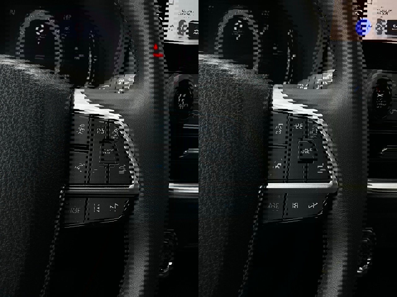 Used 2025 Toyota Grand Highlander FWD image 37