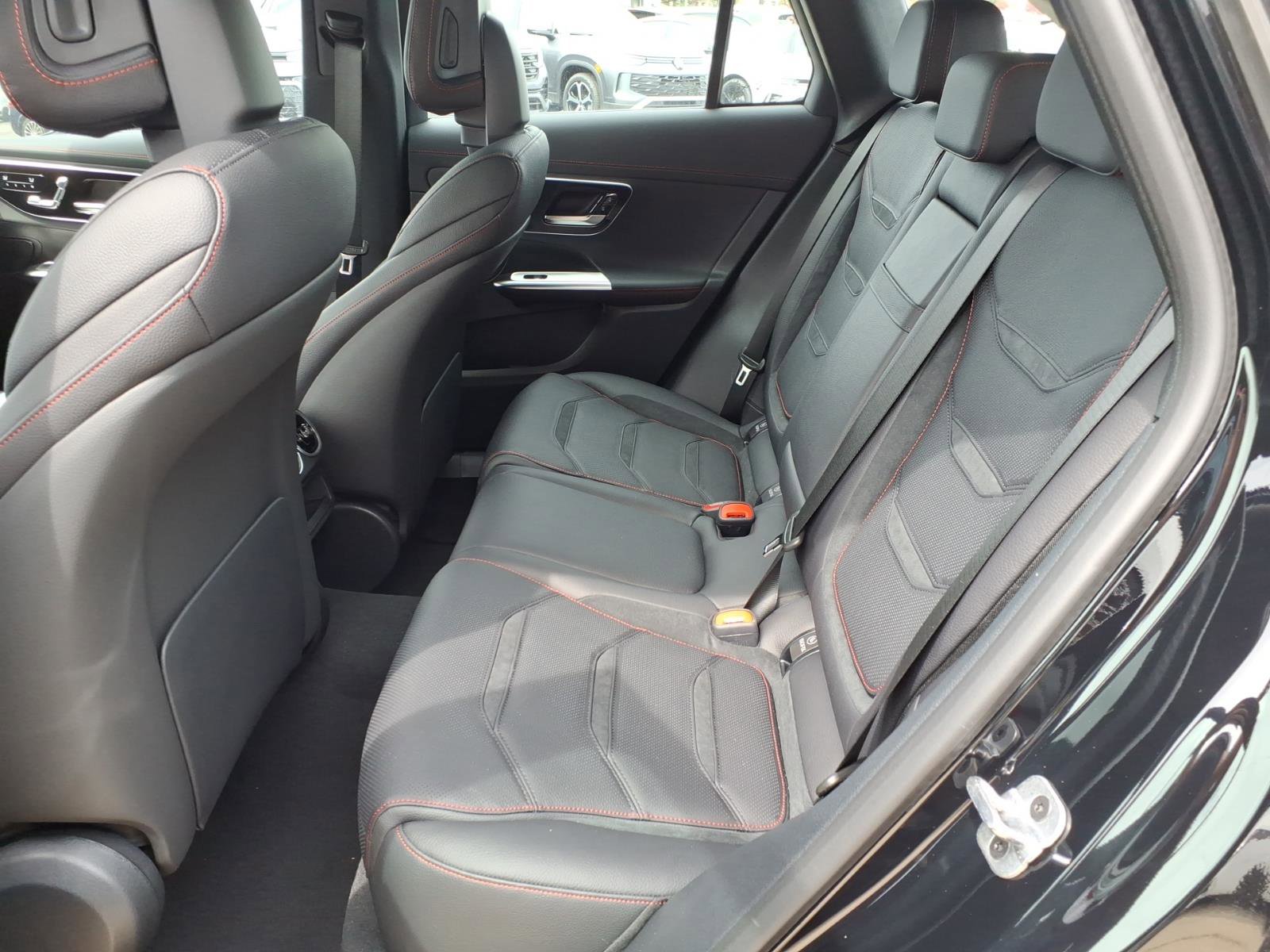 New 2026 Mercedes-Benz GLC 43 AMG 4MATIC image 7