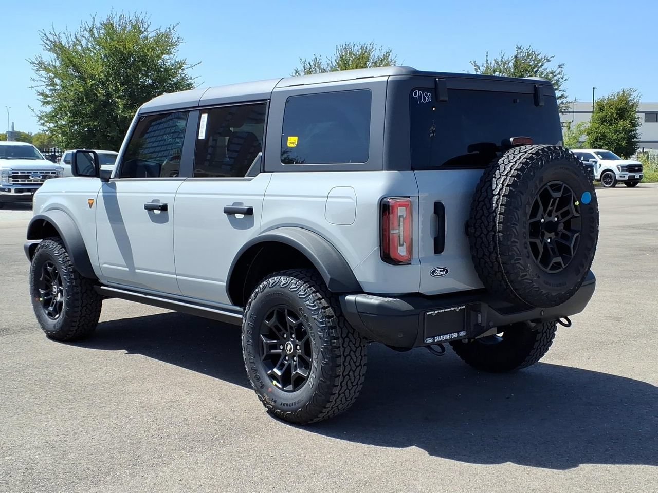 New 2026 Ford Bronco Badlands AWD/4WD image 6