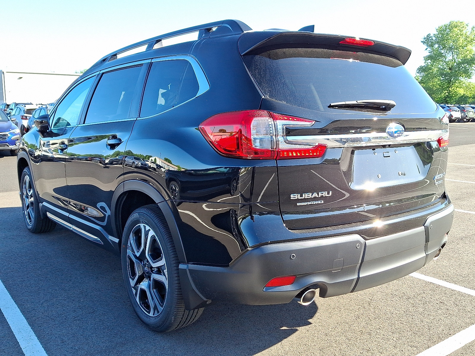 New 2026 Subaru Ascent Limited AWD/4WD image 4