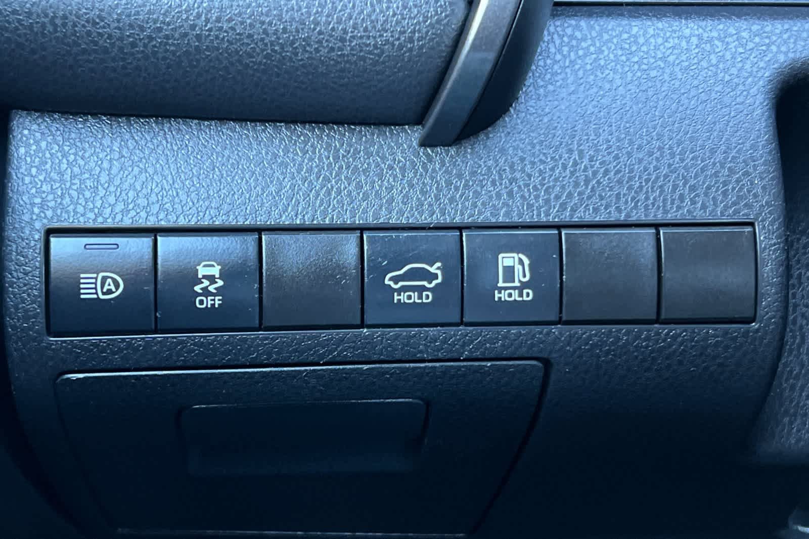 Used 2022 Toyota Camry SE FWD image 26