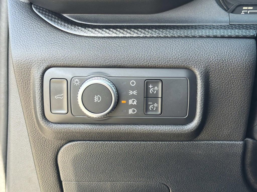 Certified 2022 Ford Explorer ST-Line w/ Class IV Trailer Tow Package image 19