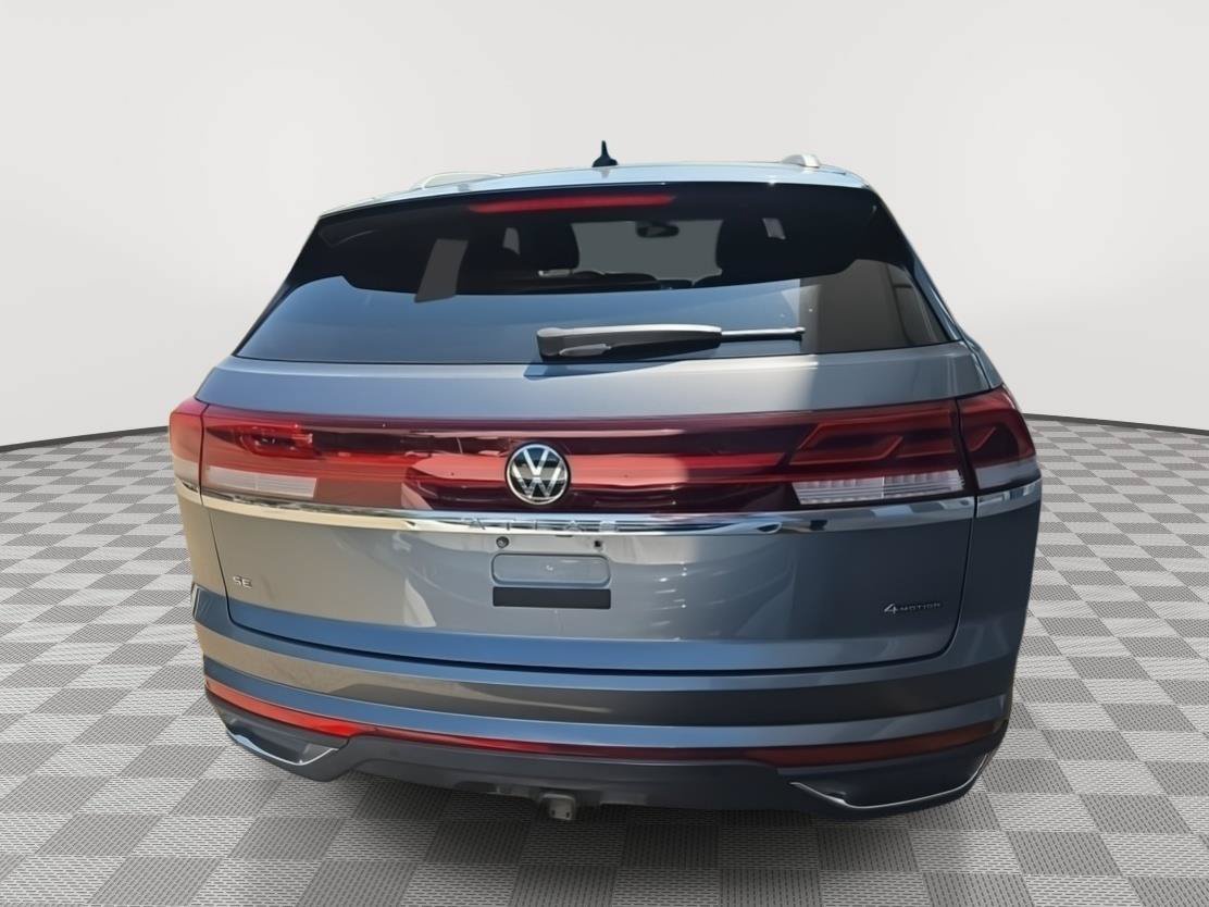 Used 2024 Volkswagen Atlas Cross Sport SE w/ Panoramic Sunroof Package AWD/4WD image 5