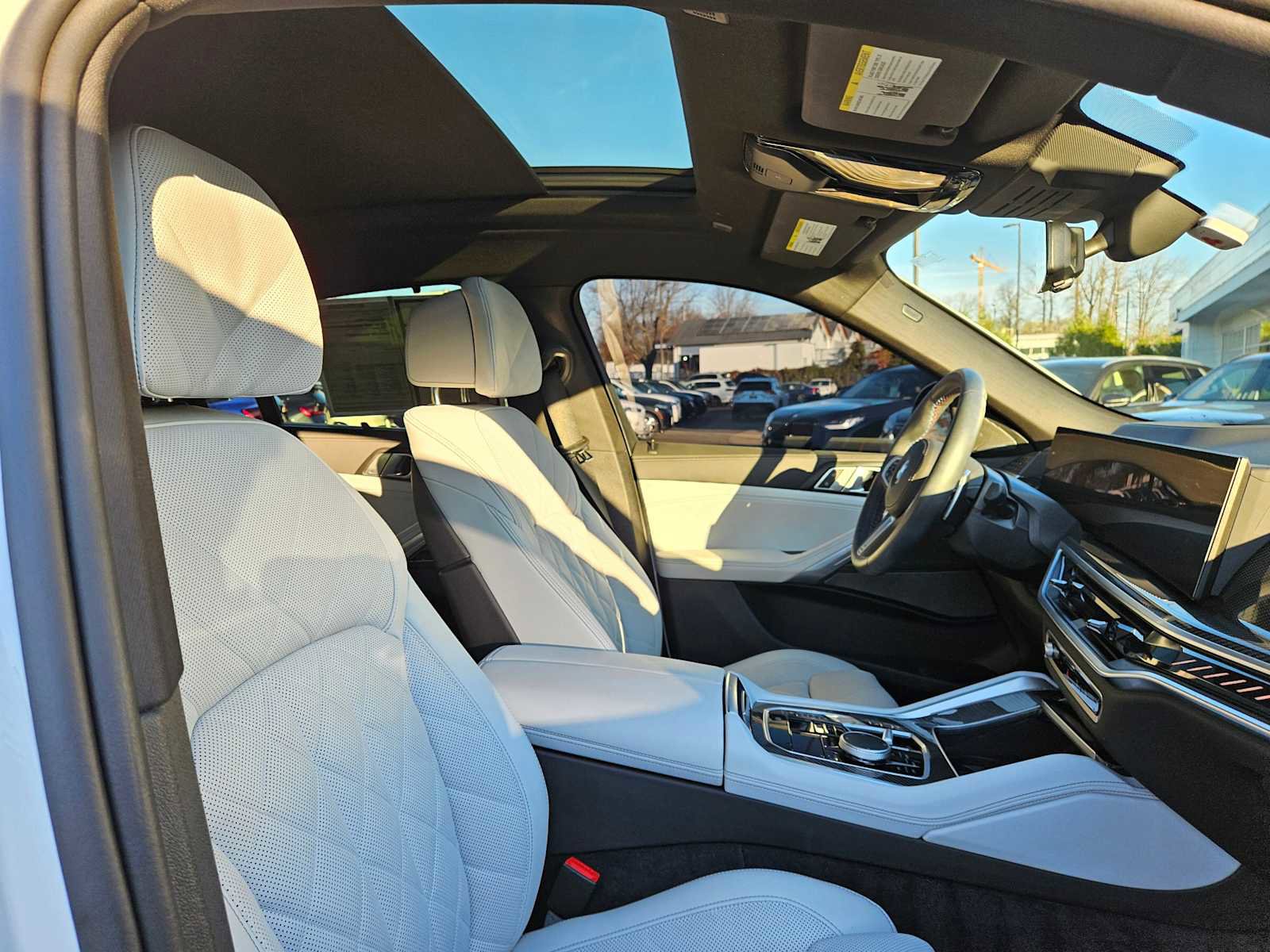 Used 2025 BMW X6 M60i image 15