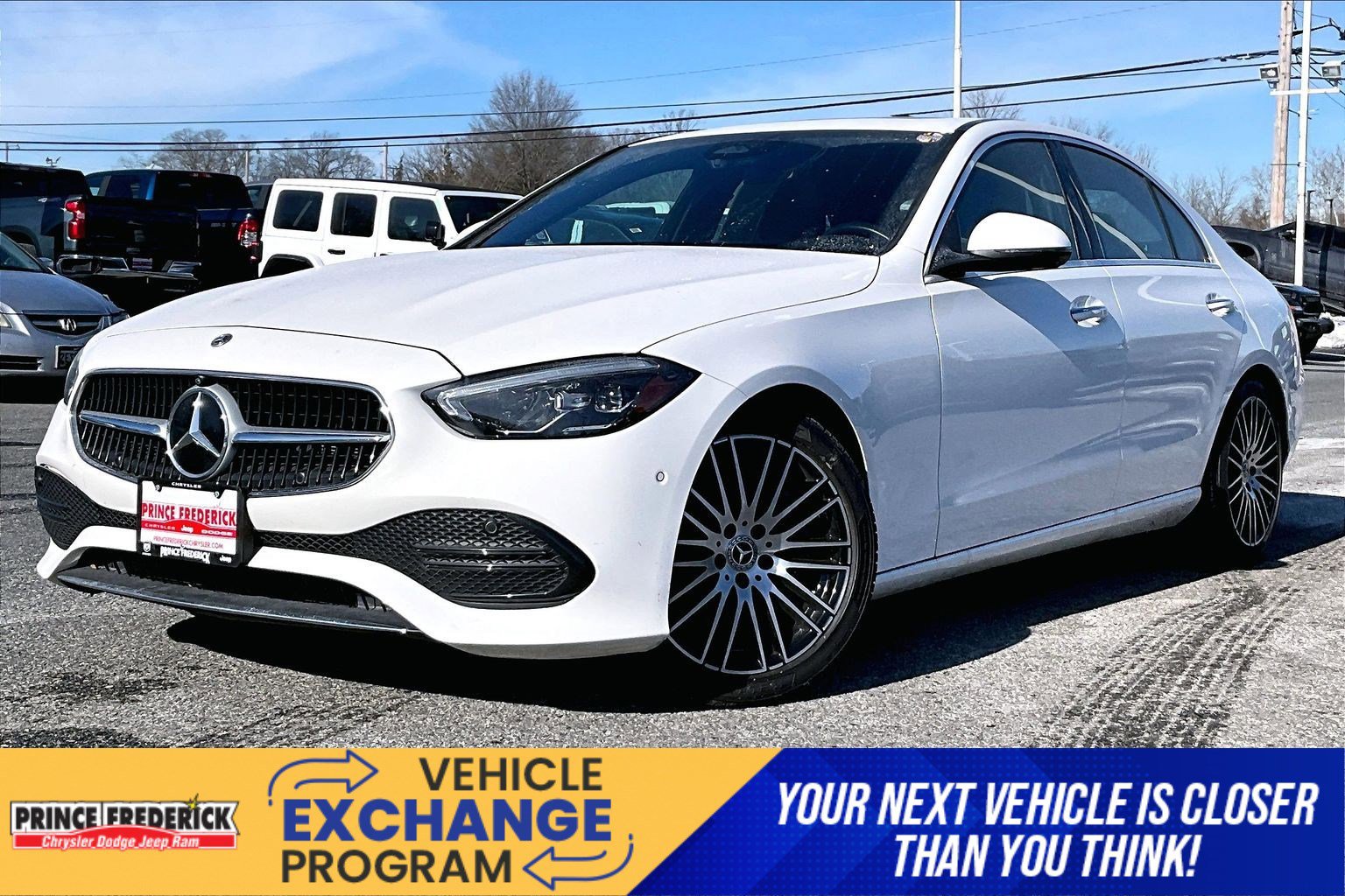 Used 2022 Mercedes-Benz C 300 4MATIC Sedan image 3