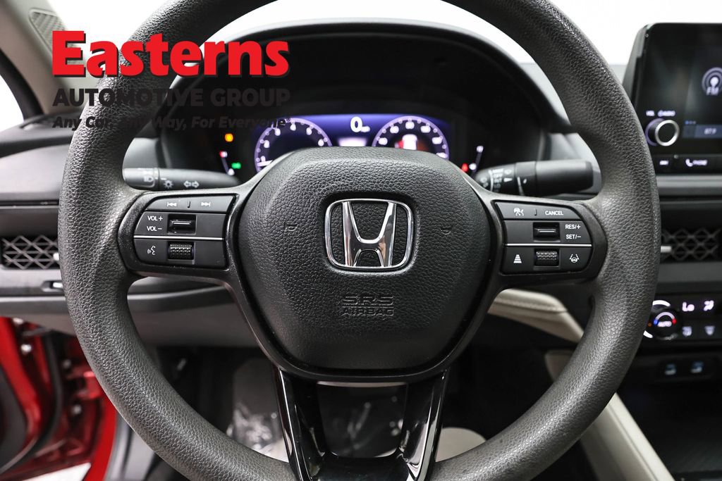 Used 2025 Honda Accord SE image 10
