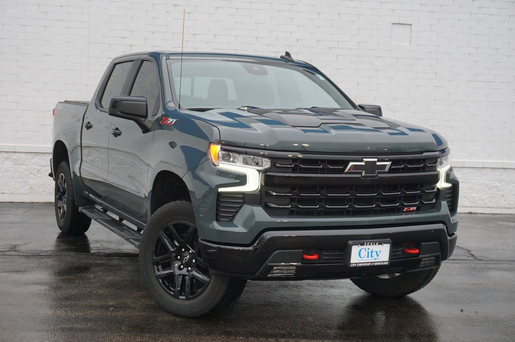 Used 2025 Chevrolet Silverado 1500 LT Trail Boss w/ Convenience Package II image 4