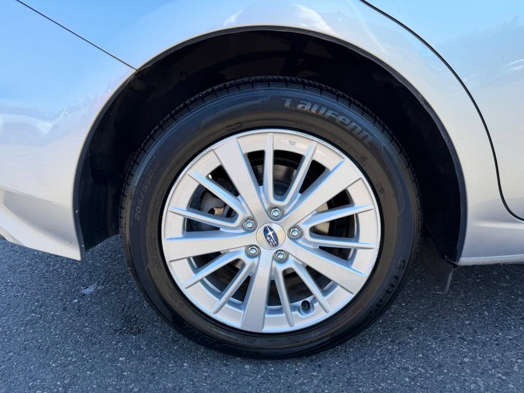 Used 2018 Subaru Impreza 2.0i Premium w/ Eyesight & BSD & Rcta AWD/4WD image 9