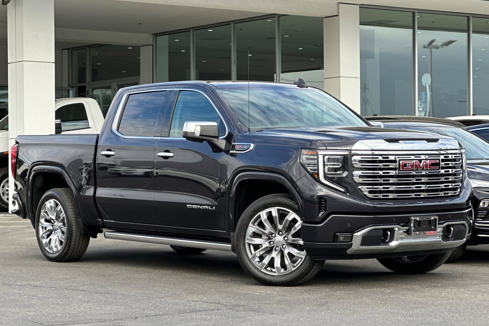 New 2026 GMC Sierra 1500 Denali w/ Denali Reserve Package image 2