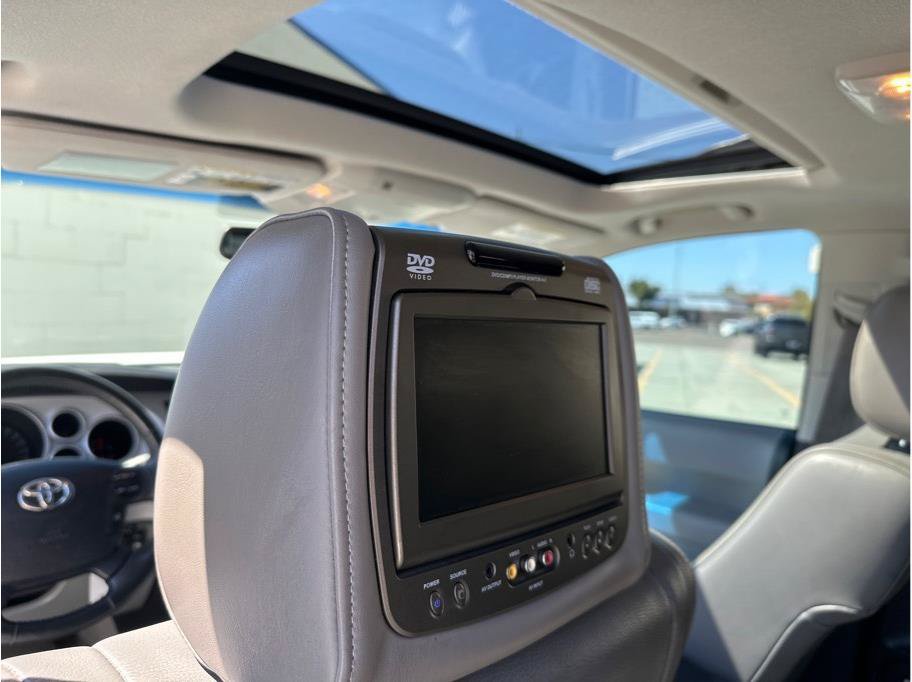 Used 2008 Toyota Sequoia Limited AWD/4WD image 21