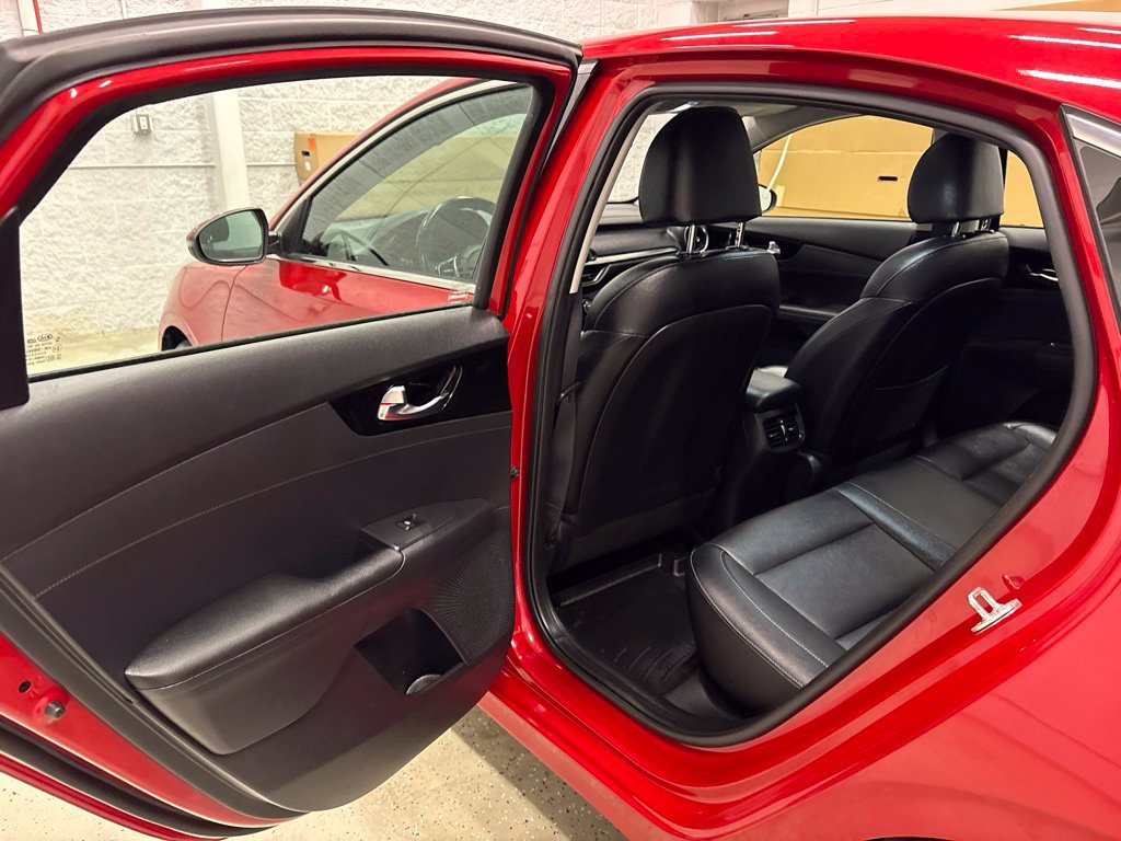 Used 2021 Kia Forte EX FWD image 32