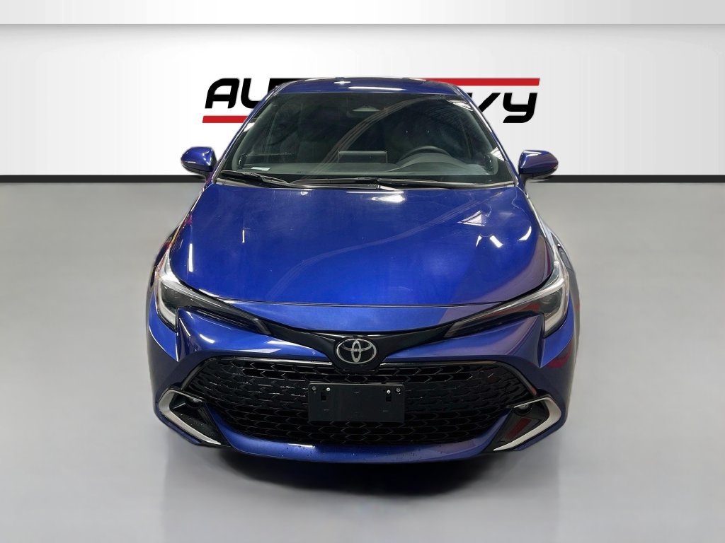 Used 2025 Toyota Corolla XSE FWD image 2