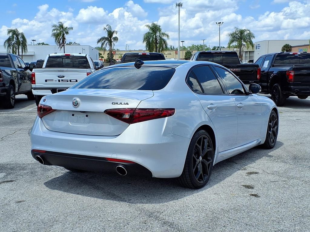 Used 2021 Alfa Romeo Giulia Ti w/ Nero Edizione RWD image 7