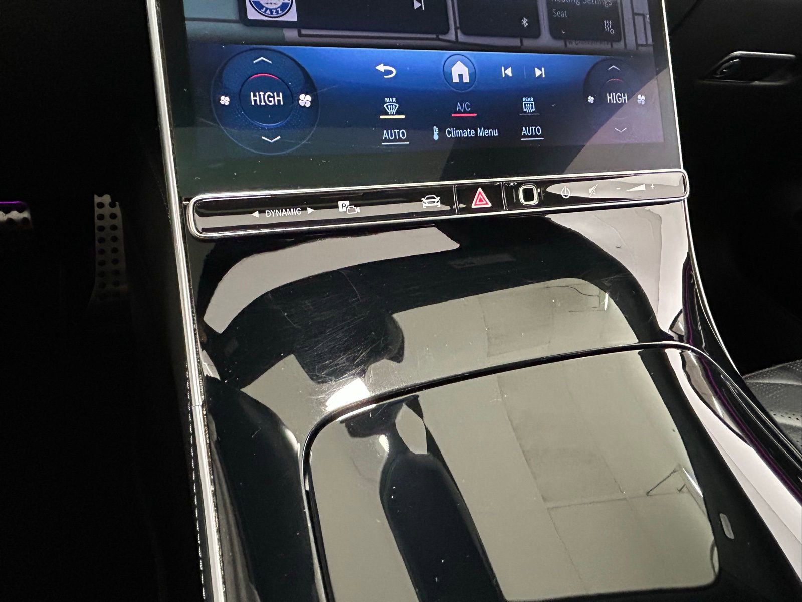 Used 2022 Mercedes-Benz S 580 4MATIC Sedan w/ AMG Line Package image 22