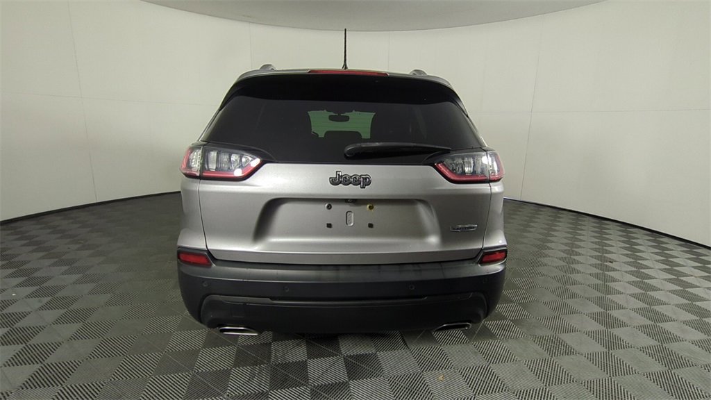 Used 2019 Jeep Cherokee Latitude Plus w/ Comfort/Convenience Group image 5