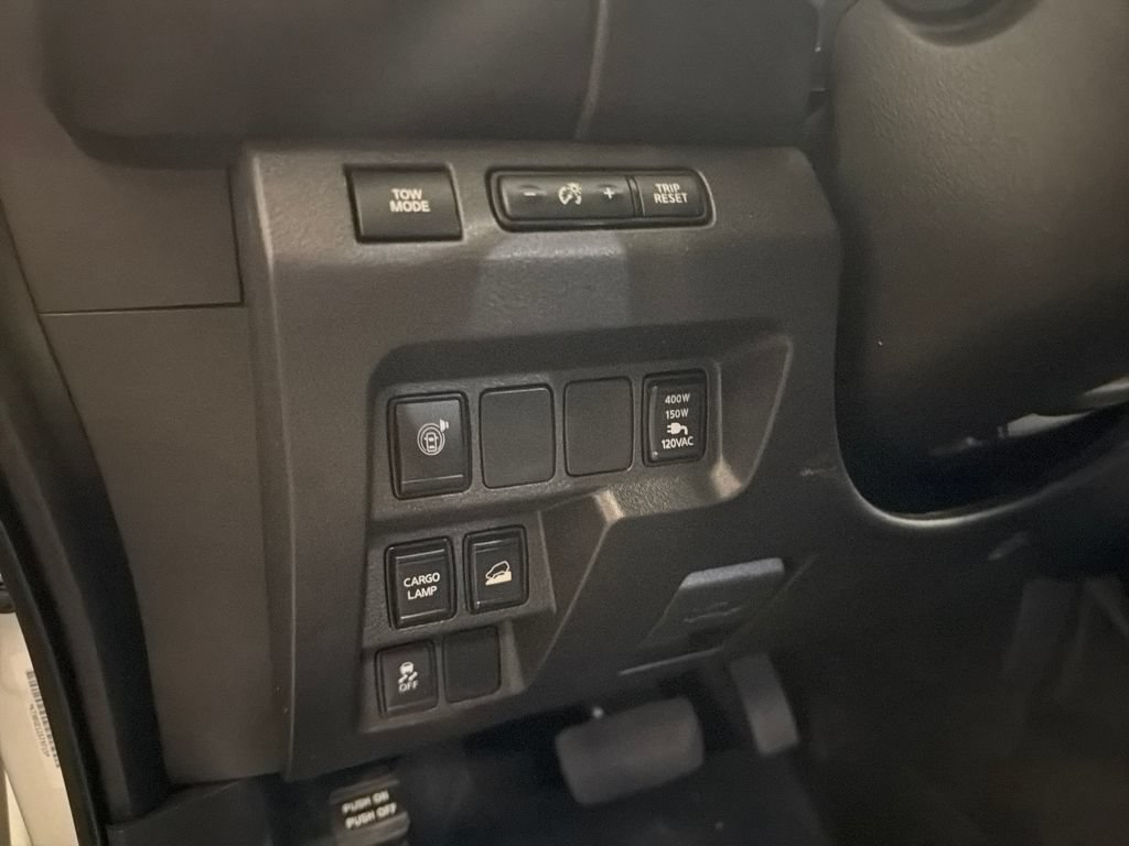 Used 2022 Nissan Frontier SV w/ SV Premium Package AWD/4WD image 30