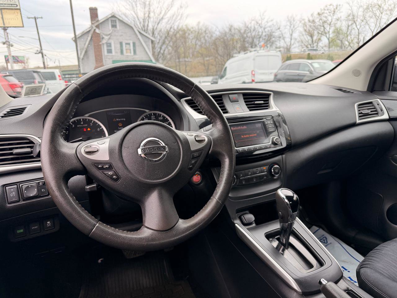 Used 2016 Nissan Sentra SV image 9