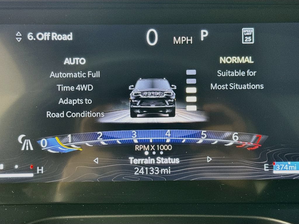 Used 2025 Jeep Grand Cherokee Summit w/ Adv Protech Group IV AWD/4WD image 12