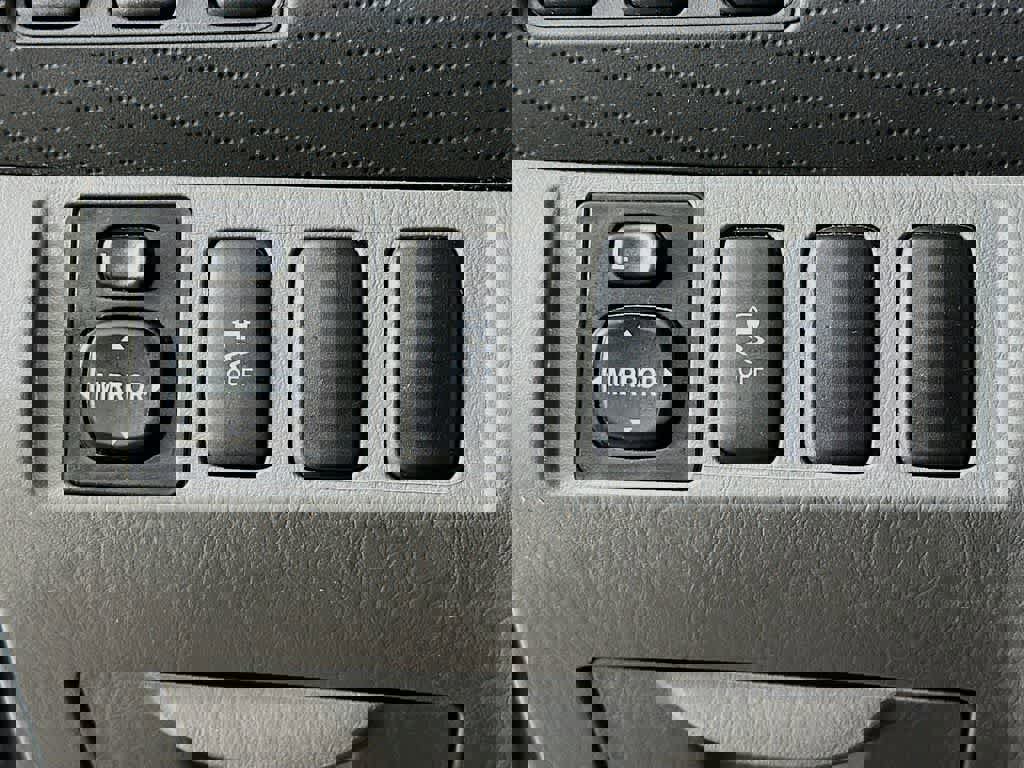 Used 2014 Toyota Tacoma PreRunner w/ SR5 Package RWD image 26