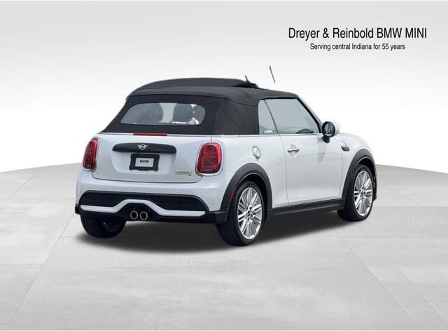 Certified 2024 MINI Cooper S w/ Signature Upholstery Package FWD image 4