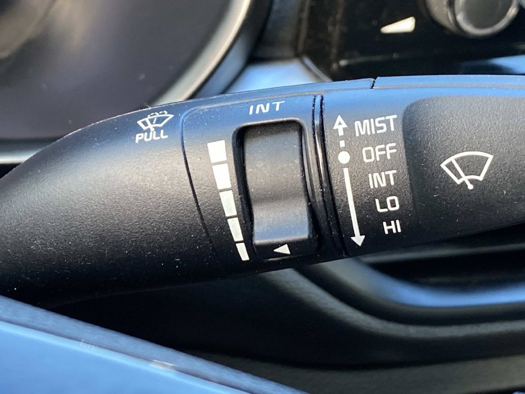 Used 2023 Kia Forte GT-Line FWD image 17